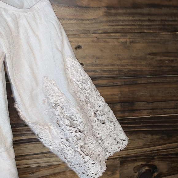 NWT Nude Romper with Lace Sleeves and Pockets - Picture 5 of 9